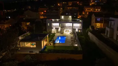 Bazen u objektu Villa Srdella ili u blizini