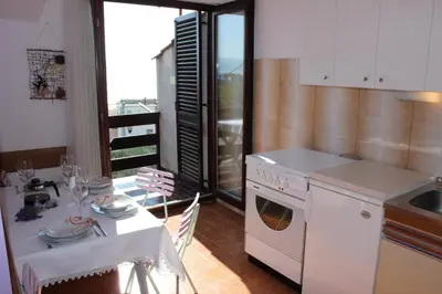 Kuhinja ili čajna kuhinja u objektu Apartments Petrada
