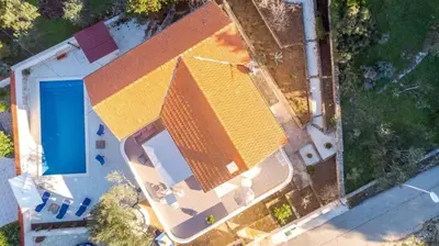 Bazen u objektu House Lili ili u blizini
