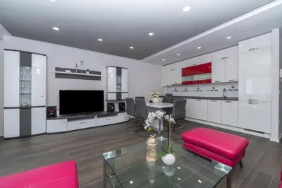 Kuhinja ili čajna kuhinja u objektu Luxury Apartment Purple Summer Sea view