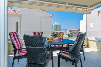 Balkon ili terasa u objektu Luxury Apartment Purple Summer Sea view