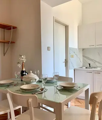 Kuhinja ili čajna kuhinja u objektu Apartment in Duce with sea view, balcony, air conditioning, WiFi 4174-10