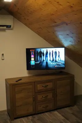 TV i/ili zabavni centar u objektu Villa Broč