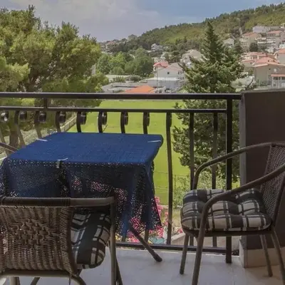 Apartments with WiFi Dugi Rat