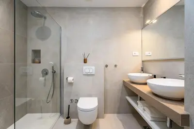 Kupaonica u objektu Villa Admira Maria with a heated pool and sea views