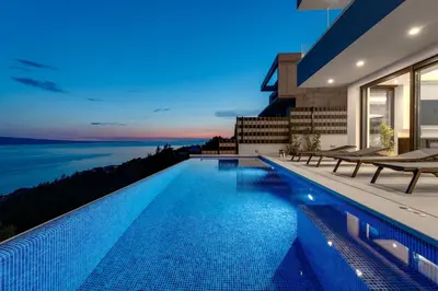 Bazen u objektu Villa Admira Maria with a heated pool and sea views ili u blizini