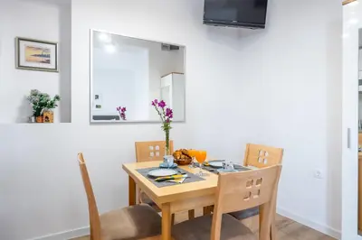 TV i/ili zabavni centar u objektu Apartments Josip II