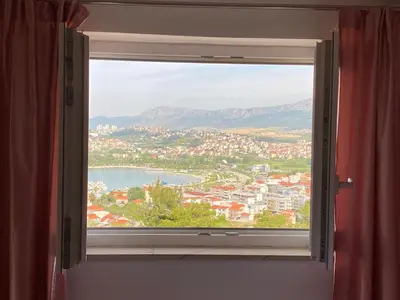 Pogled na planine ili pogled na planine iz apartmana