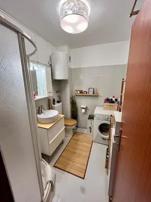 Kuhinja ili čajna kuhinja u objektu Sara Brela Apartment