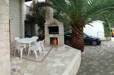 Zgrada u kojoj se nalazi apartman