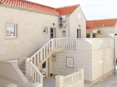 Zgrada u kojoj se nalazi apartman