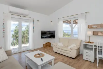 TV i/ili zabavni centar u objektu Apartments Jadranka