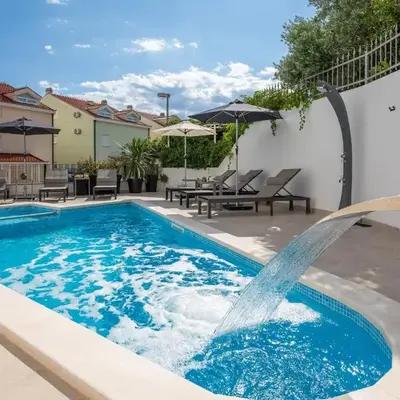A&D Deluxe apartments Dani with swimming pool