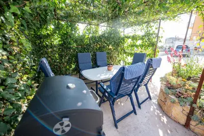 Vrt u objektu Sea View Apartment Ana