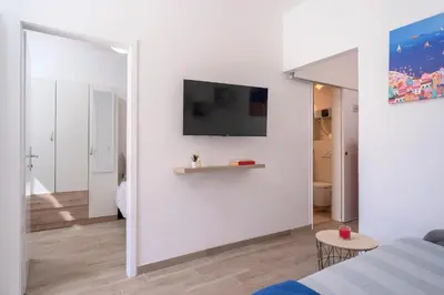 TV i/ili zabavni centar u objektu In Love - ZF Hvar