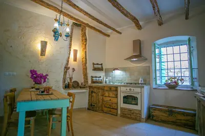 Kuhinja ili čajna kuhinja u objektu Terra Arhaica - Authentic house and traditional breakfast