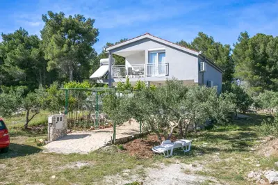 Vrt u objektu Apartments with parking space Cove Smrceva, Brac - 20193