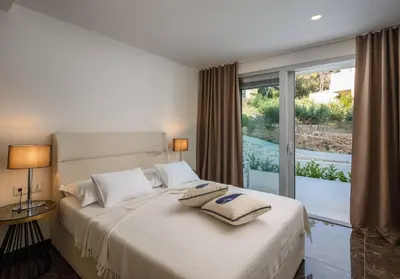 Krevet ili kreveti u jedinici u objektu Ultra Luxurious Hvar Villa 5 Bedrooms Villa Celestia