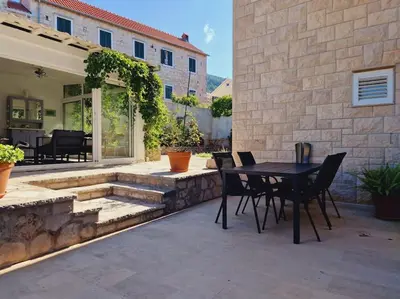 Popločani dio dvorišta ili vanjski dio objekta Stress Free Garden Holiday house