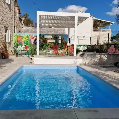 Stress Free Garden Holiday house
