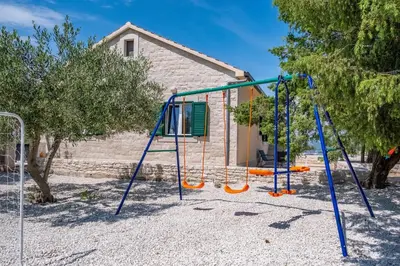 Dječje igralište u objektu Family friendly house with a swimming pool Pucisca, Brac - 21499