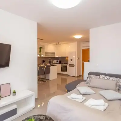 Apartment Nina Makarska