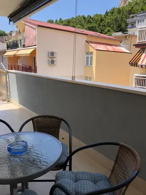 Balkon ili terasa u objektu Omis - private Ensuite room with balcony - hotel style
