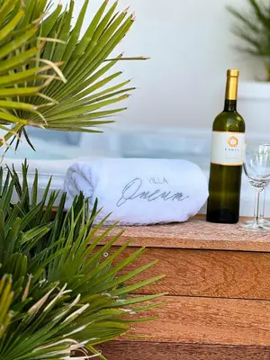 Pića u objektu VILLA ONEUM - Apartment MARE with privat JACUZZI