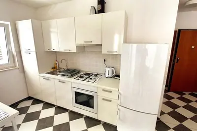 Kuhinja ili čajna kuhinja u objektu Rosa apartment Mirca