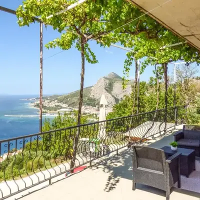 Lovely Apartment In Omis With House Sea View