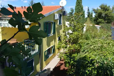 Vrt u objektu Apartments Vuković