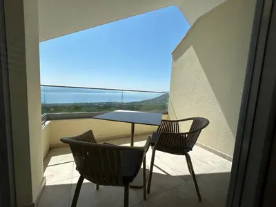 Balkon ili terasa u objektu Villa in a quiet area - Private Pool - Sport - Starlink - BBQ
