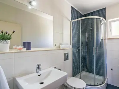 Kupaonica u objektu Apartment Villa 2 Pools-2 by Interhome