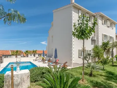 Bazen u objektu Apartment Villa 2 Pools-2 by Interhome ili u blizini