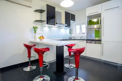 Kuhinja ili čajna kuhinja u objektu Apartments Biserka