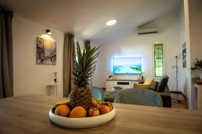 TV i/ili zabavni centar u objektu Villa Stina