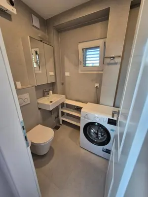 Kupaonica u objektu Apartman Pia, JELSA