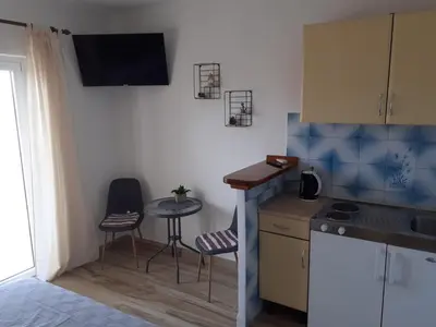 Kuhinja ili čajna kuhinja u objektu Apartmani Rudan