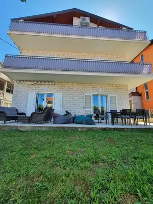 Zgrada u kojoj se nalazi apartman