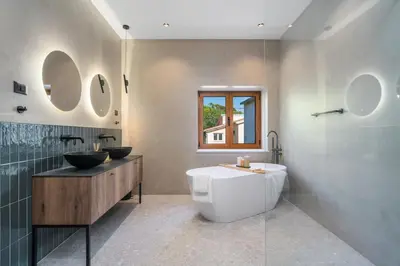Kupaonica u objektu Villa Dattero -private Pool, Jacuzzi, Sauna, Media room