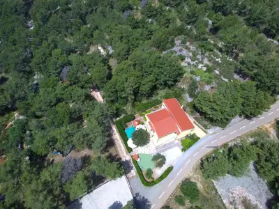 Ptičja perspektiva objekta Villa Ivas