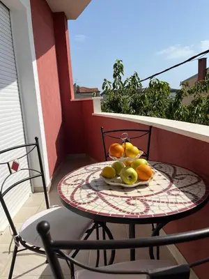 Hrana u apartmanu ili u blizini