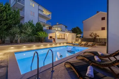 Bazen u objektu Villa Bella Split - Podstrana ili u blizini