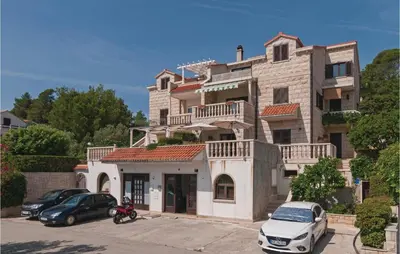 Zgrada u kojoj se nalazi apartman