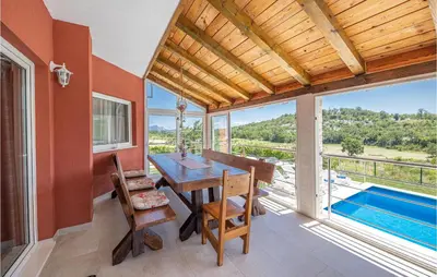 Bazen u objektu Lovely Home In Dubrava With Sauna ili u blizini