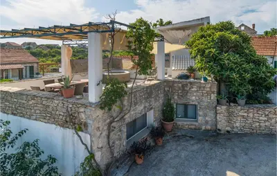Zgrada u kojoj se nalazi apartman