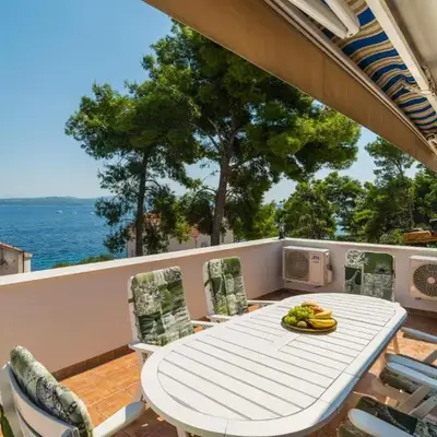 Awesome Home In Stomorska With House Sea View