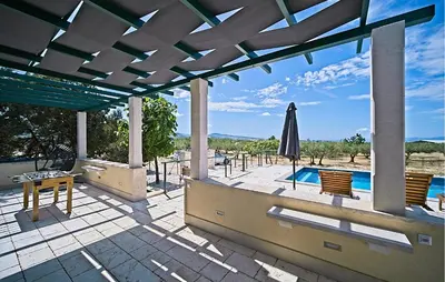 Bazen u objektu Beautiful Home In Pucisca - Praznica ili u blizini