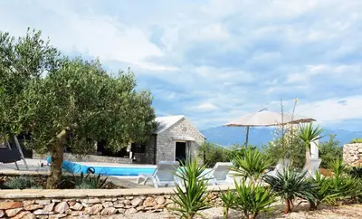 Bazen u objektu Holiday Home Sweet Dreams ili u blizini
