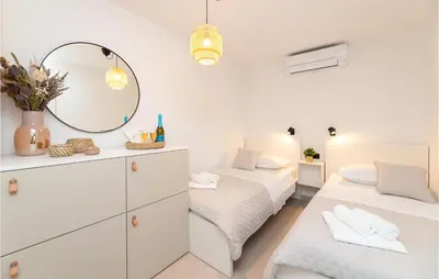 Krevet ili kreveti u jedinici u objektu 2 Bedroom Beautiful Home In Nerezisca